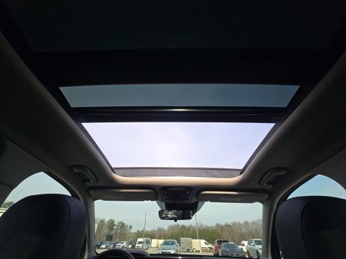 Used 2022 Kia Sorento EX w/ Panoramic Sunroof Package image 41