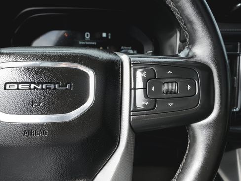 Used 2023 GMC Yukon XL Denali AWD/4WD image 21