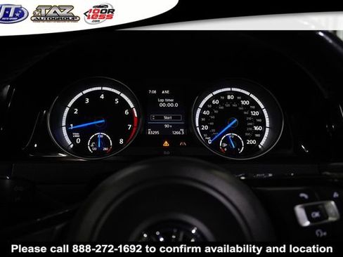 Used 2017 Volkswagen Golf R 4-Door AWD/4WD image 13