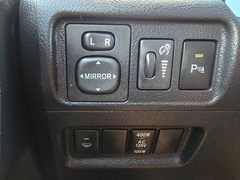 Used 2016 Toyota 4Runner Limited AWD/4WD image 17