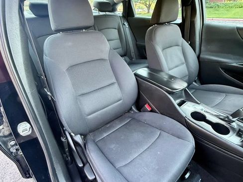 Used 2016 Chevrolet Malibu LT FWD image 14