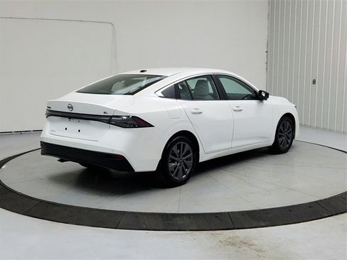 New 2026 Nissan Sentra SL w/ Floor Mat Package image 7