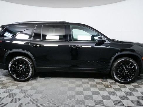 New 2026 Chevrolet Traverse LT w/ Midnight/Sport Edition image 2