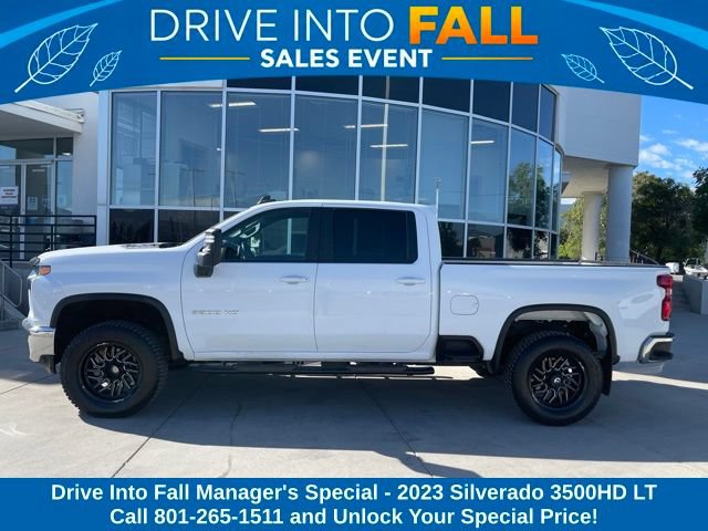 Used 2023 Chevrolet Silverado 3500 LT w/ Advanced Trailering Package AWD/4WD image 2