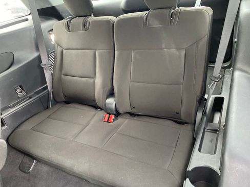 Used 2022 Ford Explorer XLT RWD image 13
