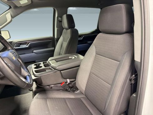 Used 2025 Chevrolet Silverado 1500 LT image 22