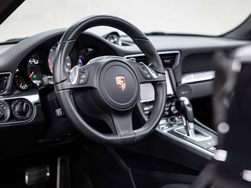 Used 2013 Porsche 911 Carrera S image 39