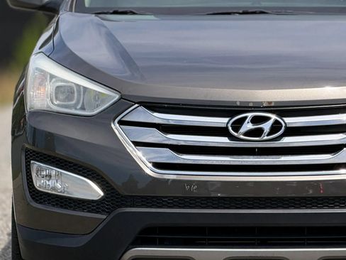 Used 2014 Hyundai Santa Fe Sport w/ Technology Package 04 FWD image 11