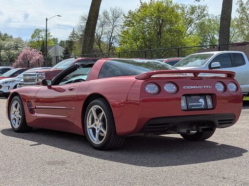 Used 2002 Chevrolet Corvette Coupe w/ Preferred Equipment Group2 RWD image 18