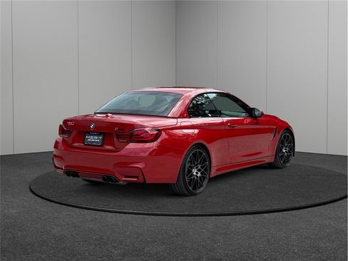 Used 2020 BMW M4 Convertible w/ Competition Package image 9