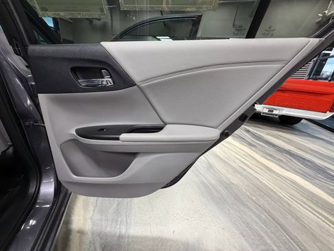 Used 2014 Honda Accord EX-L image 47