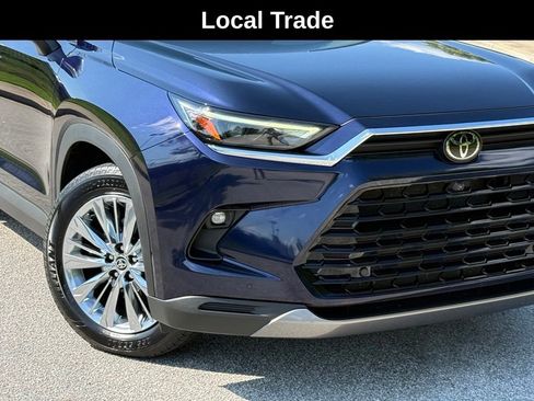 Used 2024 Toyota Grand Highlander AWD image 5