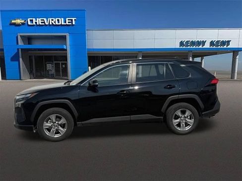 Used 2025 Toyota RAV4 XLE AWD/4WD image 31