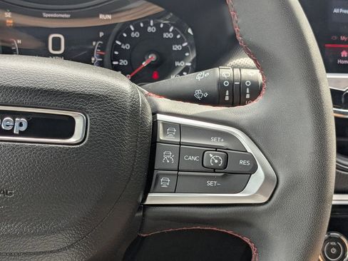 Used 2024 Jeep Compass Trailhawk image 25