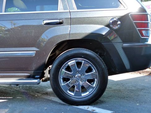 Used 2008 Jeep Grand Cherokee Overland w/ Mopar Chrome Edition Group AWD/4WD image 9