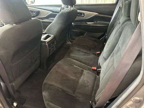 Used 2015 Nissan Murano SV w/ Cargo Package AWD/4WD image 12