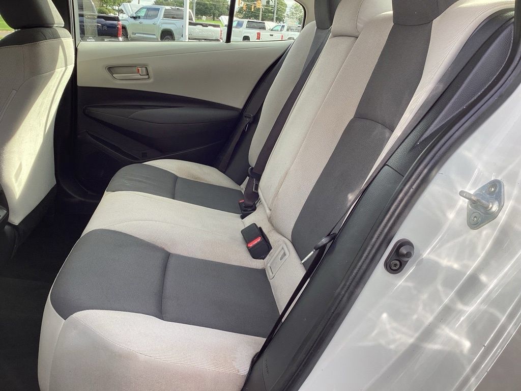 Used 2023 Toyota Corolla LE FWD image 12