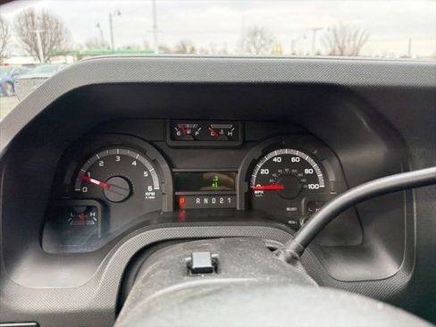 Used 2013 Ford E-350 and Econoline 350 XLT image 33