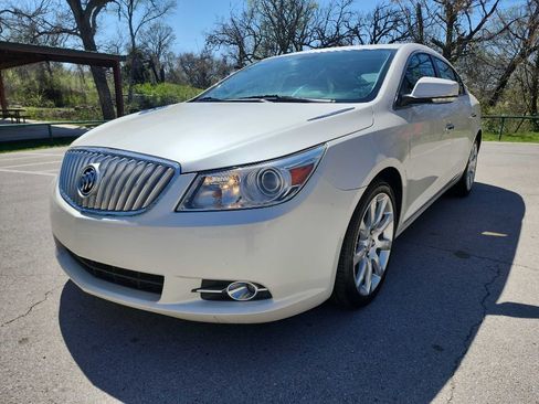 Used 2010 Buick LaCrosse CXS w/ Touring Package FWD image 4
