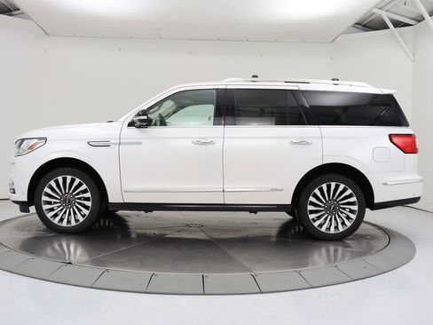 Used 2019 Lincoln Navigator Reserve AWD/4WD image 2