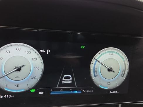 Certified 2022 Hyundai Elantra Limited FWD image 9