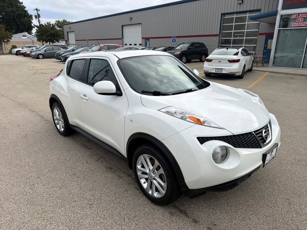 Used 2014 Nissan Juke SV AWD/4WD image 2