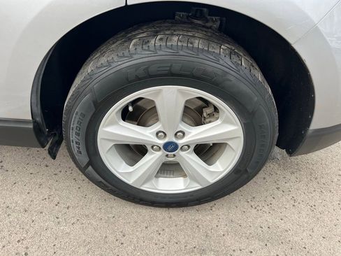 Used 2021 Ford Edge SE image 14