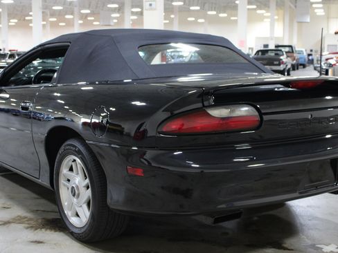 Used 1995 Chevrolet Camaro Z28 RWD image 30