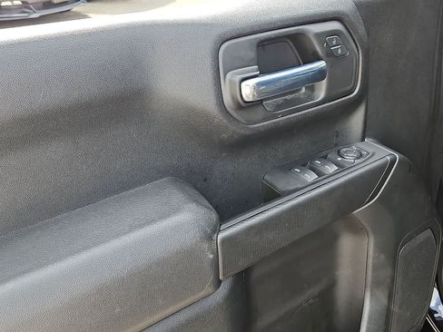 Used 2023 Chevrolet Silverado 1500 Custom AWD/4WD image 27