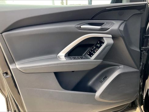 Used 2025 Audi Q5 Premium w/ Convenience Package image 20