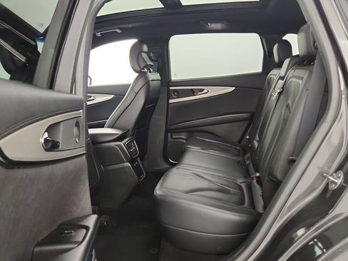 Used 2019 Lincoln Nautilus Reserve image 37