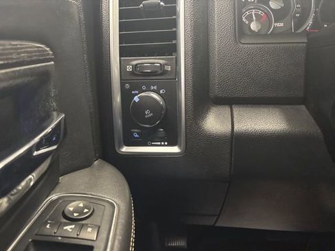 Used 2017 RAM 1500 Limited image 38