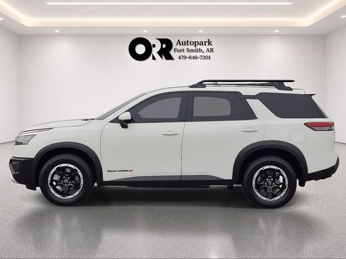 Used 2024 Nissan Pathfinder Rock Creek AWD/4WD image 3