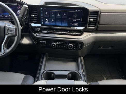 Used 2024 Chevrolet Silverado 2500 ZR2 w/ Technology Package AWD/4WD image 23