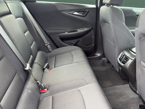 Used 2025 Chevrolet Malibu LT FWD image 22