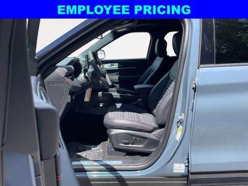 New 2026 Ford Explorer ST-Line w/ ST-Line Street Pack AWD/4WD image 9
