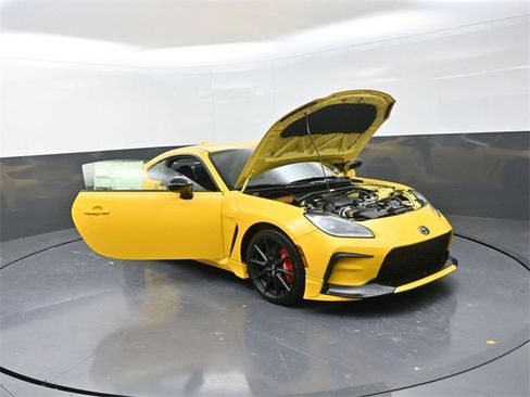 New 2026 Toyota GR86 YUZU Limited image 31