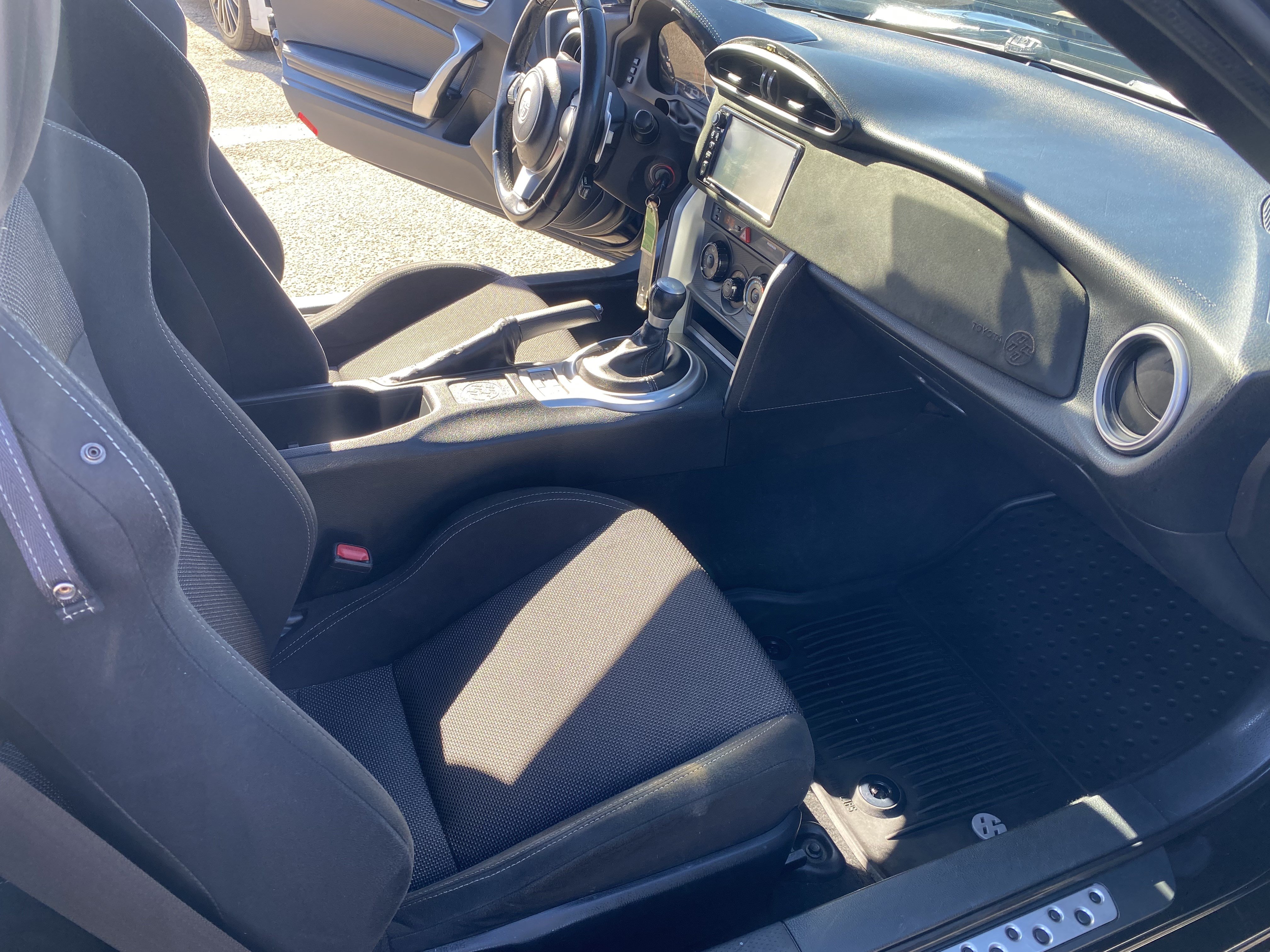 Used 2017 Toyota 86 RWD image 19