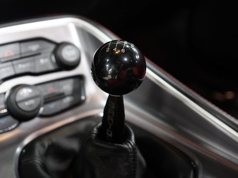 Used 2019 Dodge Challenger R/T Scat Pack RWD image 17