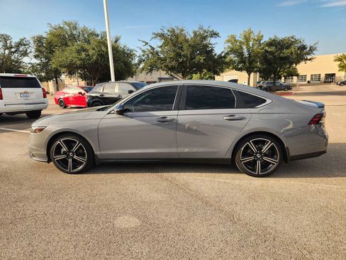 Used 2023 Honda Accord Sport image 4