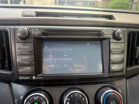 Used 2014 Toyota RAV4 LE image 11