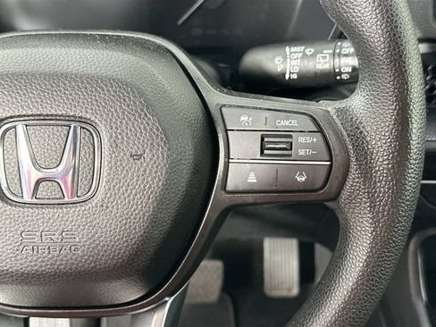 Used 2025 Honda CR-V LX image 18