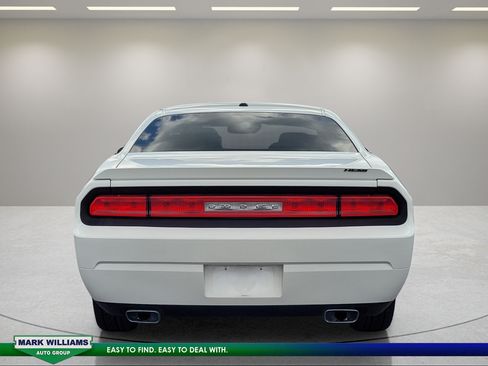 Used 2009 Dodge Challenger R/T RWD image 5