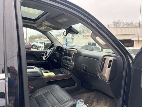Used 2017 GMC Sierra 1500 Denali w/ Denali Ultimate Package image 27