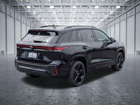 New 2026 Volkswagen Tiguan SE R-Line AWD/4WD image 5