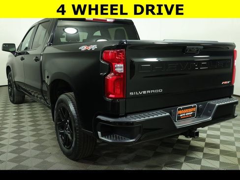 Used 2022 Chevrolet Silverado 1500 RST image 6