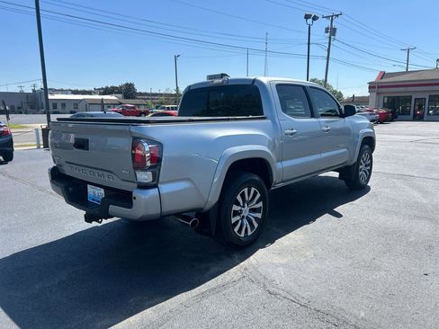 Used 2023 Toyota Tacoma Limited AWD/4WD image 5
