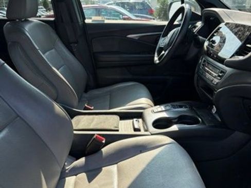 Certified 2023 Honda Passport EX-L image 15