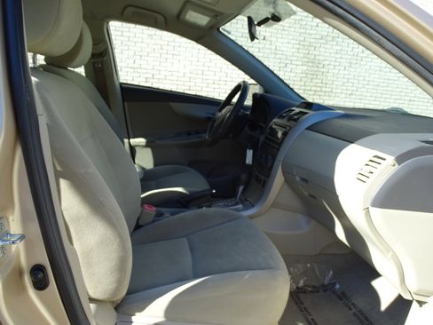 Used 2012 Toyota Corolla LE image 20