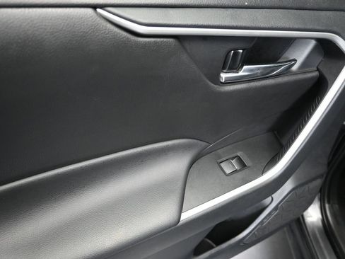 Used 2024 Toyota RAV4 XLE image 15